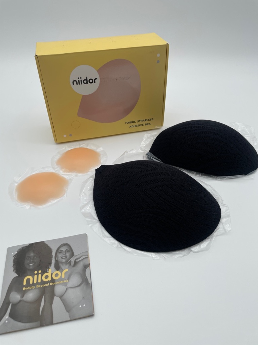 Niidor Strapless Adhesive Bra